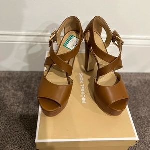 Michael Kors **NEVER WORN** comes with box!